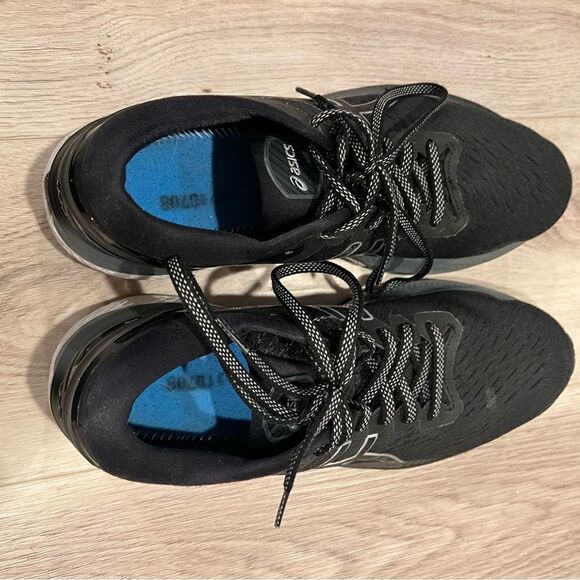 Women’s ASICS black sneakers - Picture 1 of 4